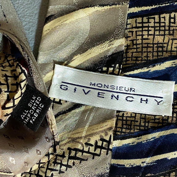 Vintage Givenchy Monsieur Mens All Silk Neck Tie 1980s Retro Made in USA Preppy - Picture 5 of 9